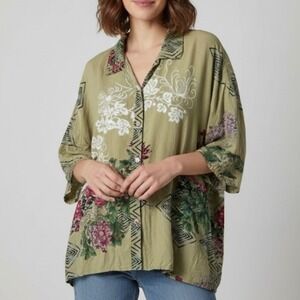 Citron 100% Silk Floral Print Short Sleeve Button Down Blouse Sage Green Medium